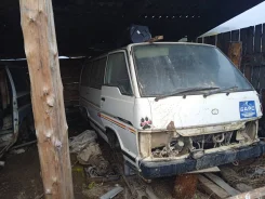 Toyota Hiace ����