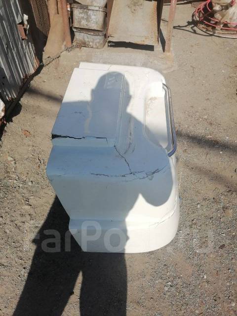 Требуется корпусной ремонт катера из пластика во Владивостоке