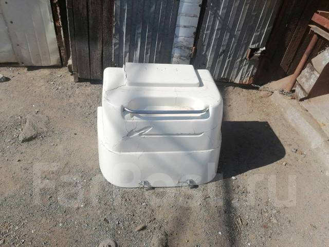 Требуется корпусной ремонт катера из пластика во Владивостоке