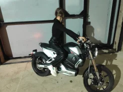 Super Soco TC Max. 3 900����. ��., ��������, ���������, ������ �� �� ����