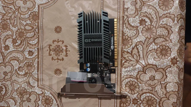 GeForce GT 710 ����