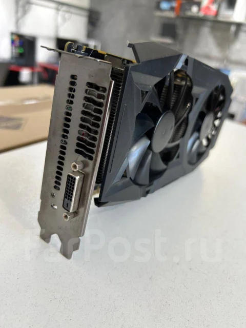 Radeon RX 580 ����