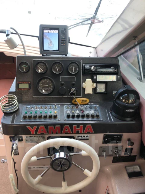 Yamaha SR-25. 1993 ���, ����� 8��., ��������� ������������, 200��.�., ������ ����