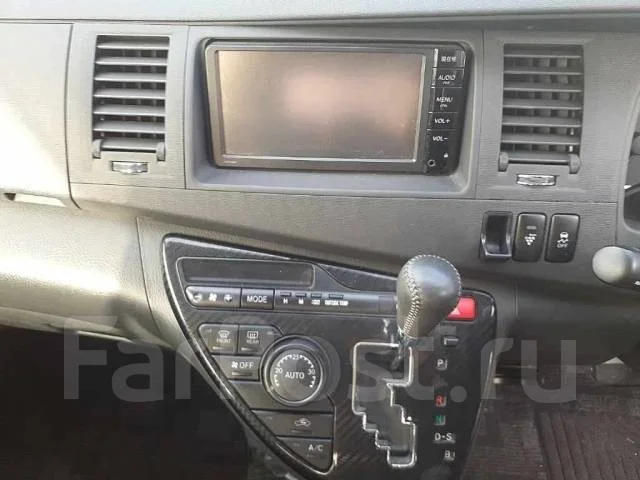 Toyota Isis. �������, ��������, 1.8 (143��.�.), ������, 58 000����. ��, �/�. ��� ����� �� ������������ ����