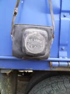 ����� ����