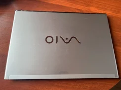 Sony VAIO. 13.1", ��� 4 ��, WiFi: 1, Bluetooth: 1 ����