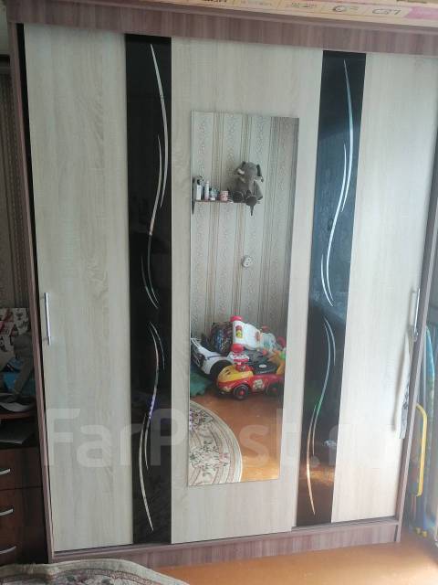 Продам шкаф купе, мдф, количество дверей: 3, с зеркалом, 175,0 см, 2,0 ...