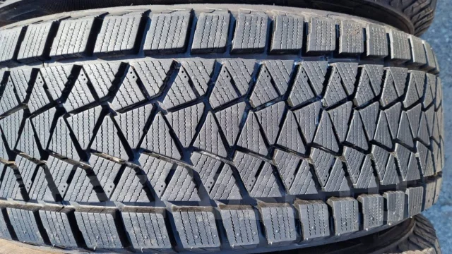 Bridgestone Blizzak DM-V2. ������, ����������, 2018 ���, �/�, ����� �� 5 % ����