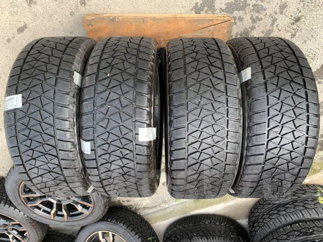 285/50R20 DM-V2 80-90% оригинал R20 8.5j 58 5/150 Toyota, 20