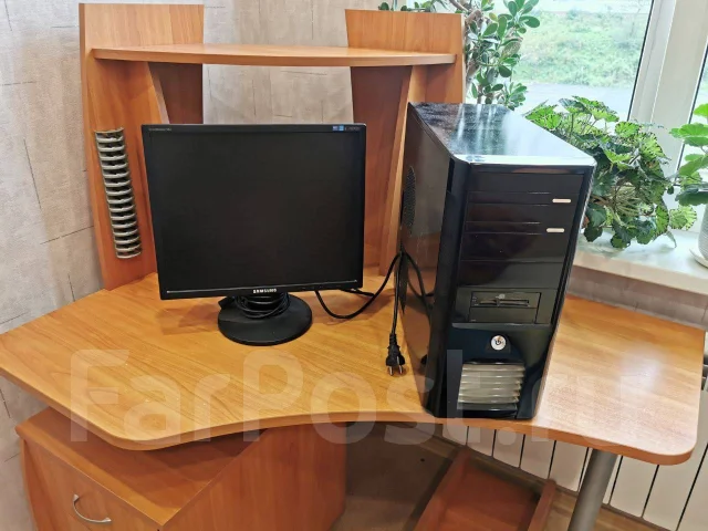 Samsung. 19", ���������� �� (LCD, LED, QLED) ����