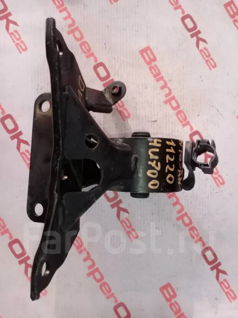 ������� ��������� Nissan 112204U700 ����