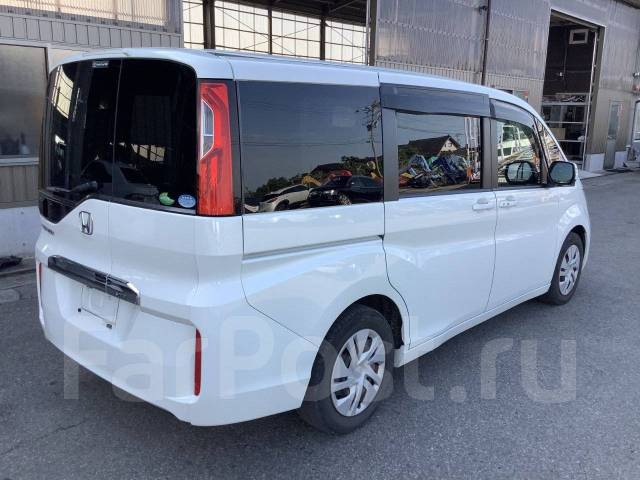 Honda Stepwgn, 2015, RP1, L15B во Владивостоке