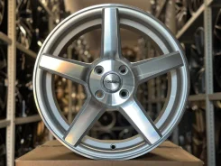 Vossen CV3-R. 7.0x16", 4x100, ET40, �� 73,1���. ����
