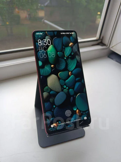 Xiaomi Mi 9T. �/�, 64 ��, �������, 4G LTE, NFC ����