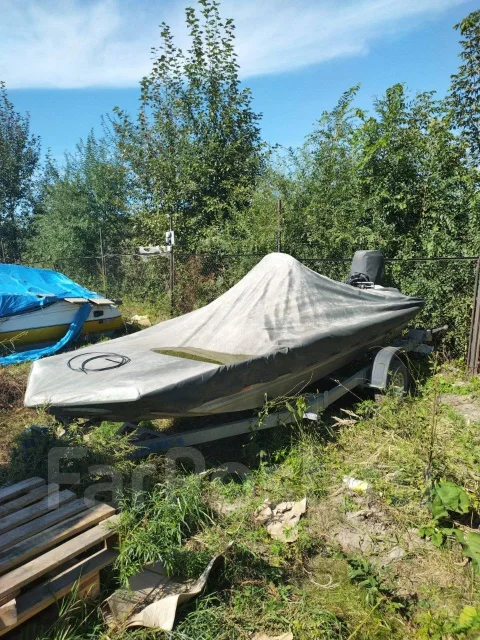 Tracker. 1996 ���, ����� 4,8��., ��������� ���������, 50��.�., ������ ����