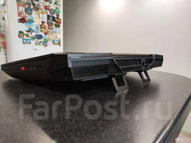 Clevo. 17.3", ��� 64 �� � ������, ���� 2 000���, WiFi: 1, Bluetooth: 1 ����