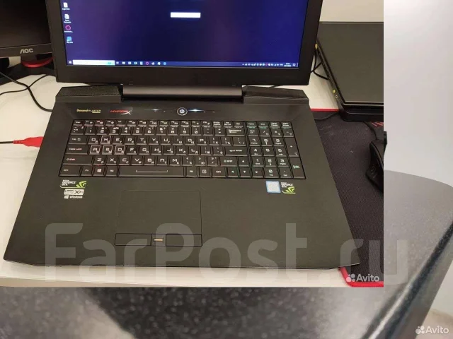 Clevo. 17.3", ��� 64 �� � ������, ���� 2 000���, WiFi: 1, Bluetooth: 1 ����