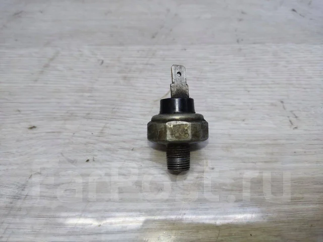 ������ �������� ����� B6 Mazda B36618501 ����
