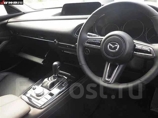 Mazda CX-30 ����