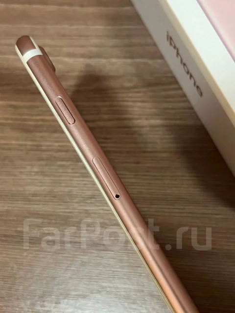 Apple iPhone 7. �/�, 32 ��, �������, 3G, 4G LTE ����