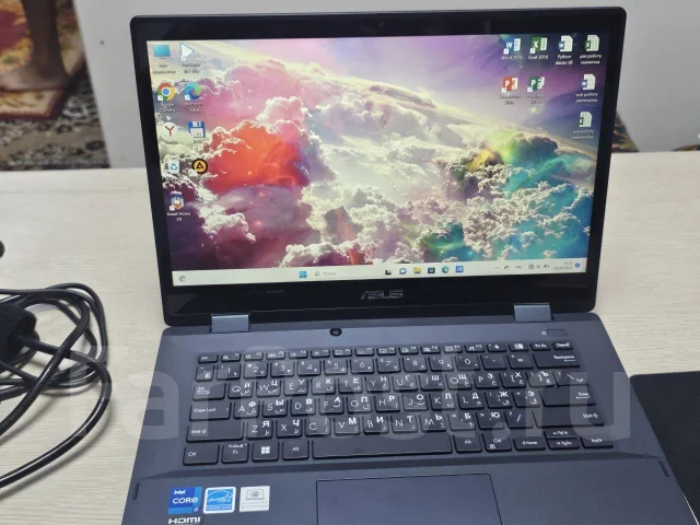 Asus ExpertBook B3 Flip. 14", 4,7����, ��� 16 ��, ���� 516���, WiFi: 1, Bluetooth: 1, ����������� �� 6��. ����