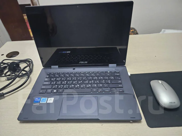 Asus ExpertBook B3 Flip. 14", 4,7����, ��� 16 ��, ���� 516���, WiFi: 1, Bluetooth: 1, ����������� �� 6��. ����