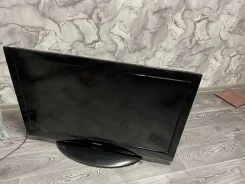 Toshiba. LCD (��) ����