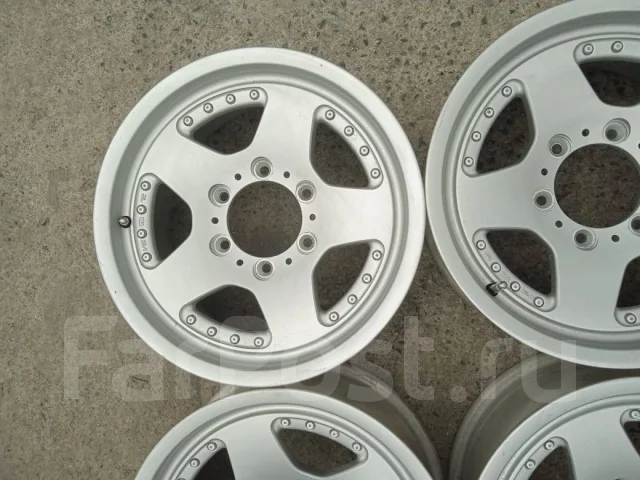 Velox Nirvana. 7.0x16", 6x139.7, ET25, �� 110���. ����