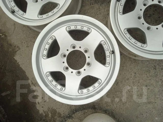 Velox Nirvana. 7.0x16", 6x139.7, ET25, �� 110���. ����