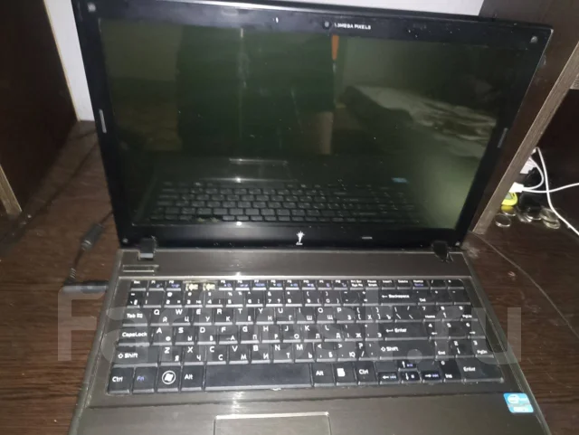 V-lazer. 15.6", 2,3����, ��� 3072 ��, ���� 320���, WiFi: 1, Bluetooth: 1, ����������� �� 3��. ����