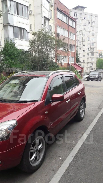Renault Koleos. OTCUTCTBUET ����