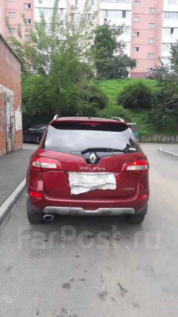 Renault Koleos. OTCUTCTBUET ����