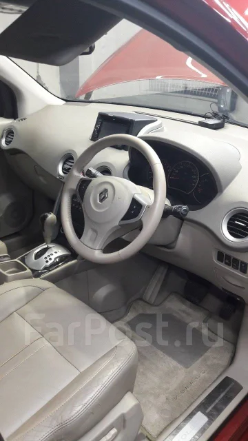 Renault Koleos. OTCUTCTBUET ����