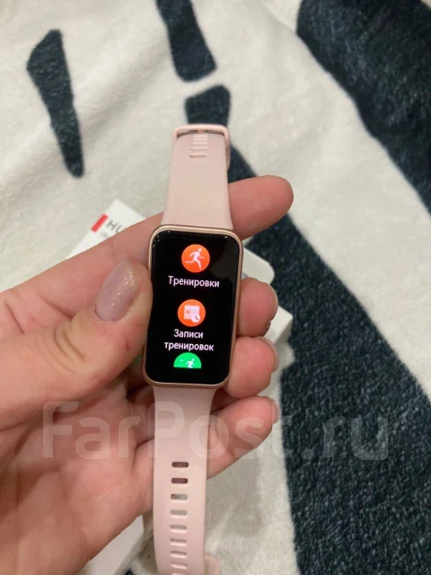 Huawei Band 8. NFC ����