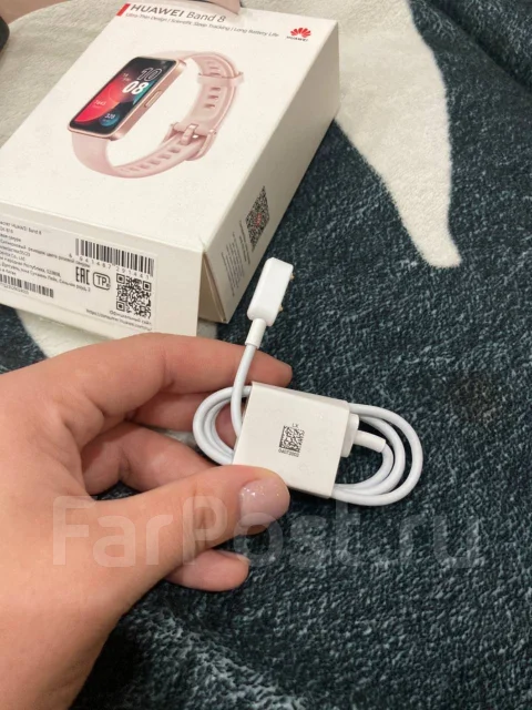 Huawei Band 8. NFC ����