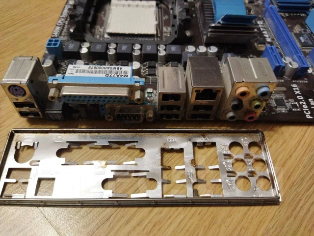 Socket AM3 ����