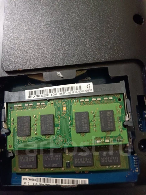 Samsung 300E5Z. 15.6", 1,5����, ��� 3072 ��, ���� 500���, WiFi: 1, Bluetooth: 1, ����������� �� 1��. ����