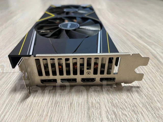Radeon RX 5700 XT ����