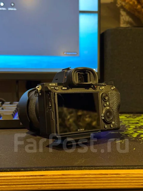Sony Alpha ILCE-7 III Kit ����