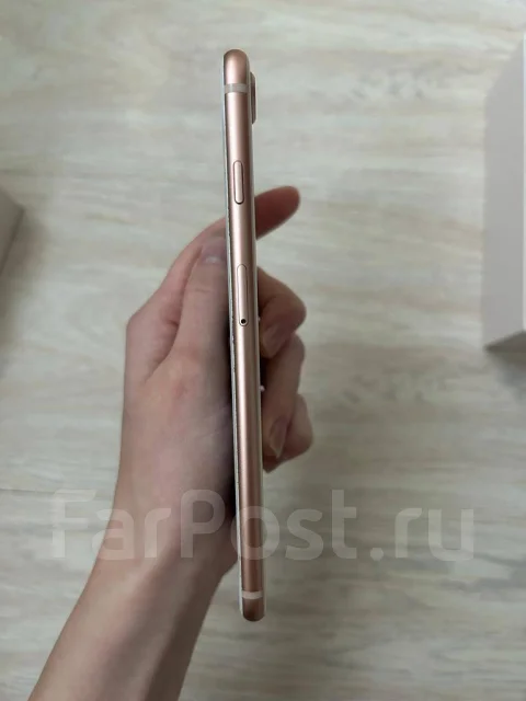 Apple iPhone 8 Plus. �/�, 64 ��, �������, 4G LTE ����
