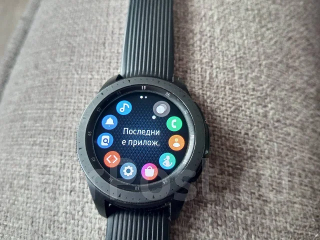 Samsung Galaxy Watch. GPS, NFC, IP68 ����