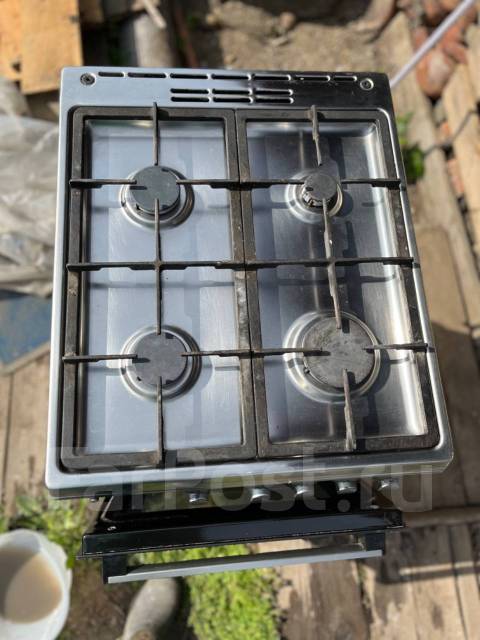 Продам 4х комфорочную газовую плиту, б/у, в наличии. Цена: 5 000₽ в ...