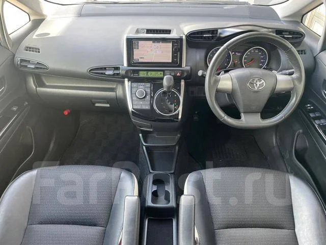 Toyota Wish. ��������, 4wd, 1.8 (130��.�.), ������, 45 000����. ��, �/�. ��� ����� �� ������������ ����