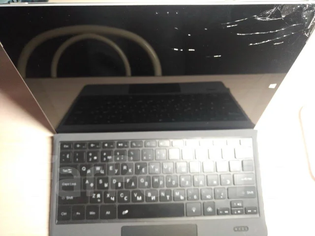 Microsoft Surface Pro 3 i5. 12.3 ������, ������ 256 �� ����