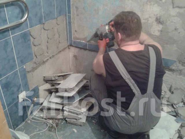 Демонтаж стен, полов, перегородок, сантехкабин, вывоз мусора в Уссурийске