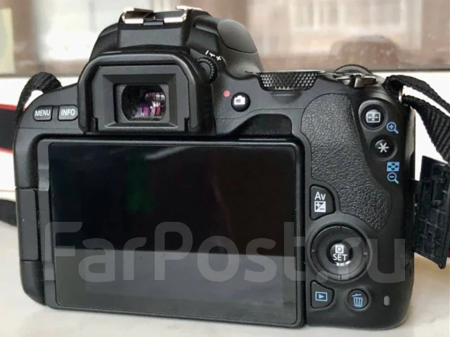 Canon EOS 200D Kit. 20 � ����� ��, ���: ��� ���� ����