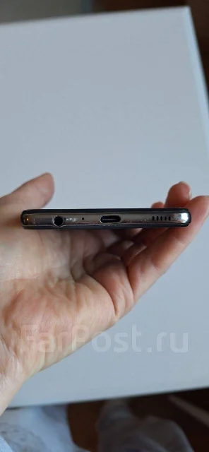 Samsung Galaxy A52. �/�, 128 ��, ������, 4G LTE, NFC ����