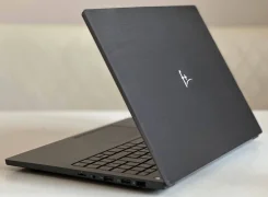 F+ Flaptop I. 15.6", 4,4����, ��� 8 ��, ���� 256���, WiFi: 1, Bluetooth: 1, ����������� �� 7��. ����
