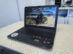 HP 15. 15.6", 2,6����, ��� 8 ��, ���� 500���, WiFi: 1, Bluetooth: 1, ����������� �� 4��. ����
