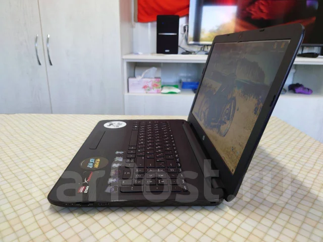 HP 15. 15.6", 2,6����, ��� 8 ��, ���� 500���, WiFi: 1, Bluetooth: 1, ����������� �� 4��. ����